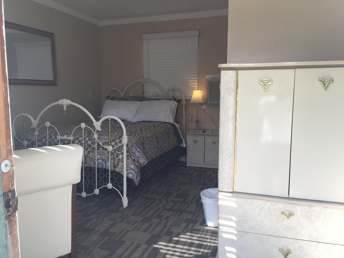 מידוויי Palmer'S Motel מראה חיצוני תמונה